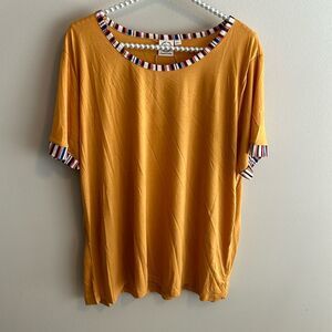 Grace & Emma Mustard Top. Size 2XL NWT